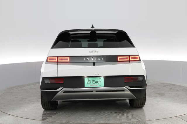 2024 Hyundai IONIQ 5 — photo 11 of 34