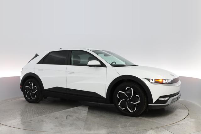 2024 Hyundai IONIQ 5 — photo 9 of 34