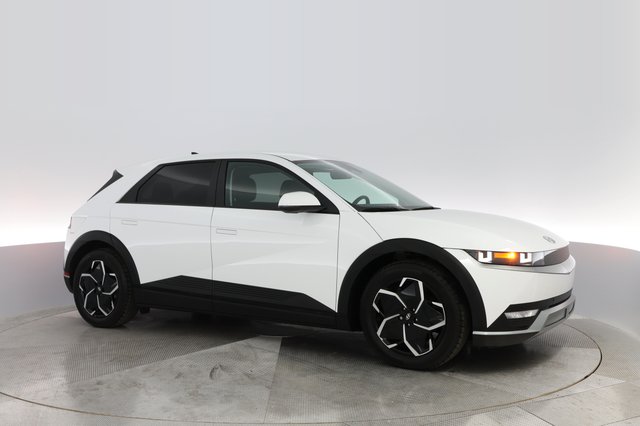 2024 Hyundai IONIQ 5 — photo 9 of 34