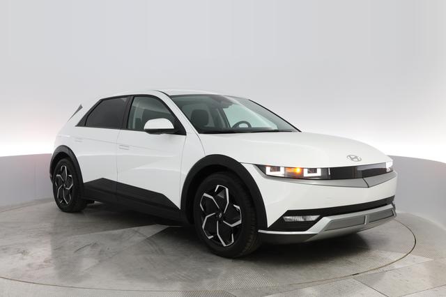 2024 Hyundai IONIQ 5 — photo 8 of 34