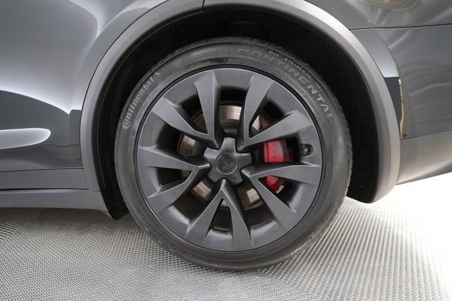 2023 Tesla Model X — photo 17 of 23