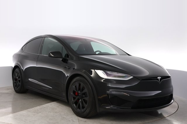 2023 Tesla Model X — photo 10 of 23