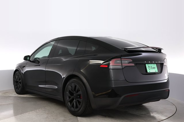 2023 Tesla Model X — photo 13 of 23