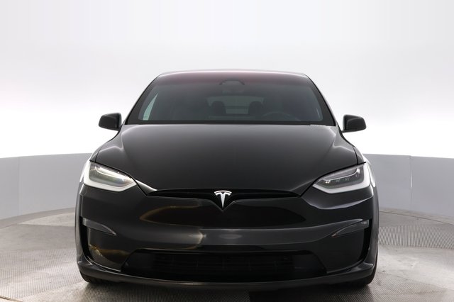 2023 Tesla Model X — photo 9 of 23