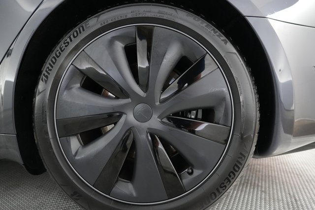 2023 Tesla Model S — photo 7 of 25