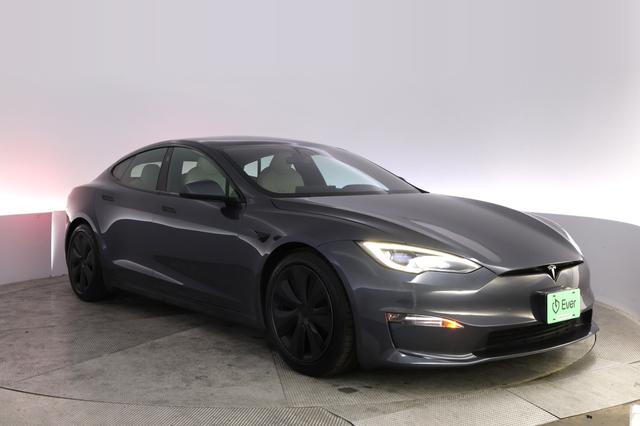 2023 Tesla Model S — photo 10 of 25