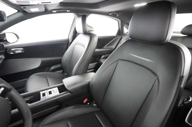 2023 Hyundai IONIQ 6 — photo 3 of 24