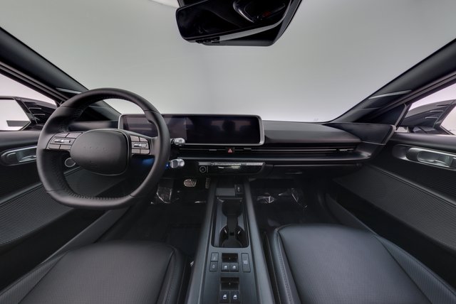 2023 Hyundai IONIQ 6 — photo 21 of 24