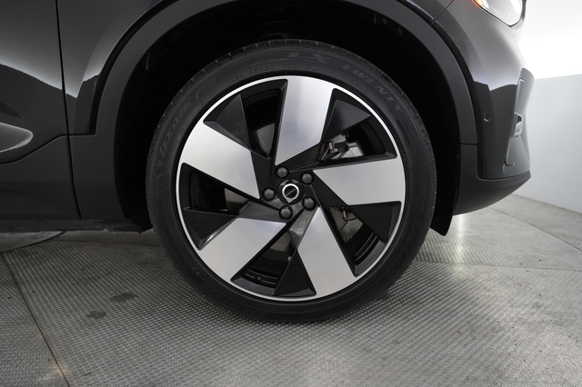 2023 Volvo C40 Recharge