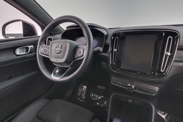 2023 Volvo C40 Recharge