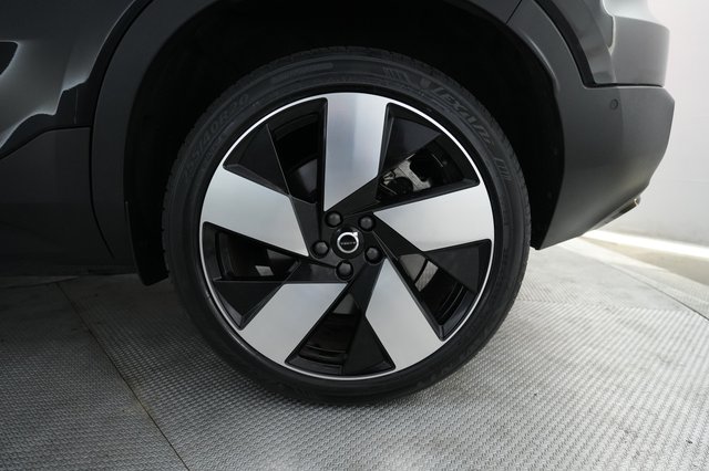 2023 Volvo C40 Recharge — photo 7 of 23