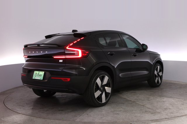 2023 Volvo C40 Recharge — photo 2 of 23