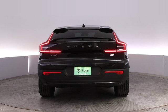 2023 Volvo C40 Recharge — photo 12 of 23