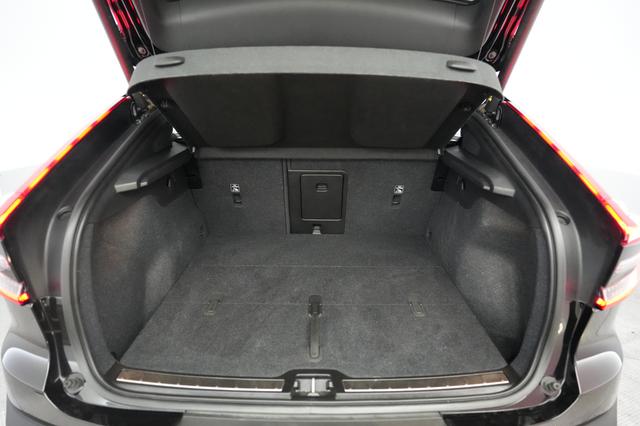 2023 Volvo C40 Recharge — photo 6 of 23