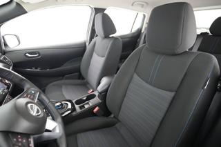 2024 Nissan LEAF — photo 3 of 23