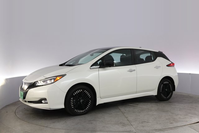 2024 Nissan LEAF — photo 14 of 23