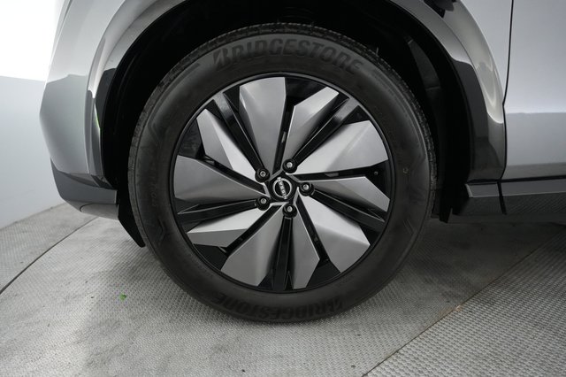 2024 Nissan Ariya — photo 15 of 24