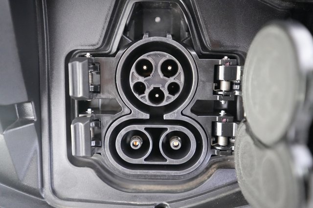 2024 Nissan Ariya — photo 8 of 24