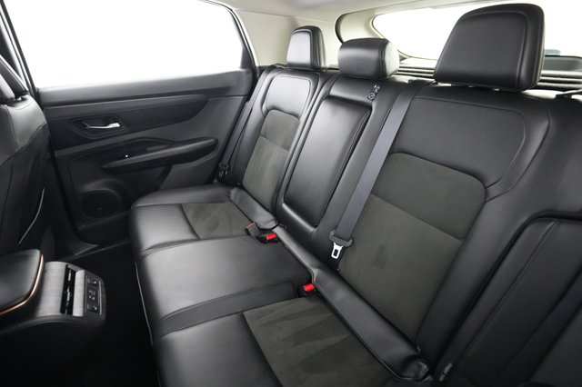 2024 Nissan Ariya — photo 19 of 24