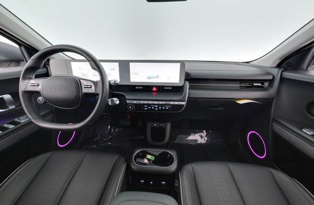 2023 Hyundai IONIQ 5 — photo 18 of 29