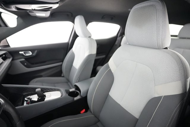 2024 Polestar 2 — photo 3 of 26
