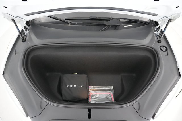 2022 Tesla Model X — photo 20 of 25