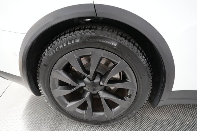 2022 Tesla Model X — photo 15 of 25