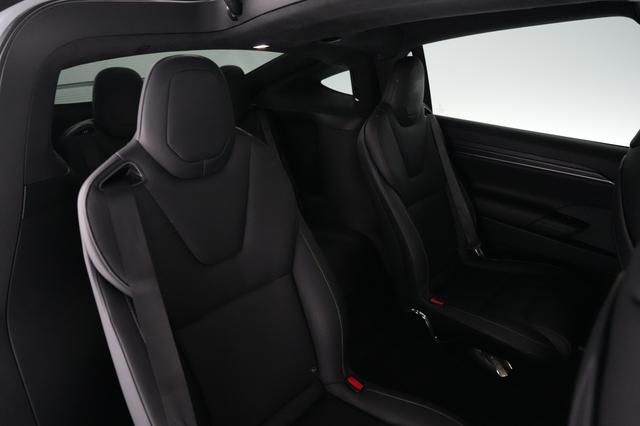 2022 Tesla Model X — photo 4 of 25