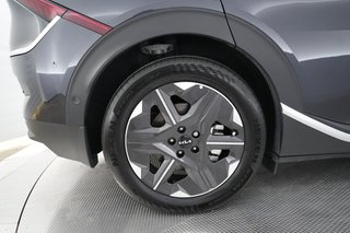2025 Kia EV6 — photo 7 of 24