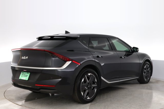 2025 Kia EV6 — photo 2 of 24
