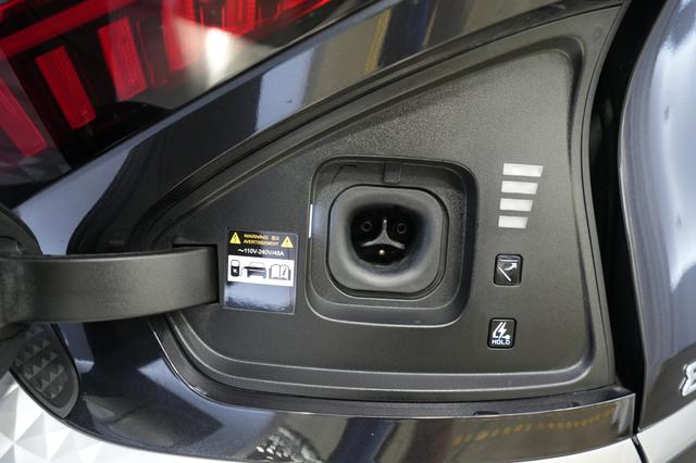 2025 Kia EV6 — photo 8 of 24