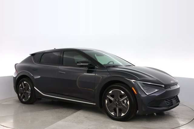 2025 Kia EV6 — photo 11 of 24