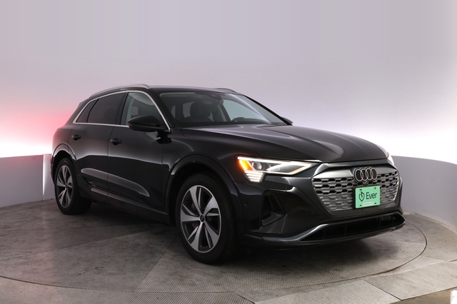 2024 Audi Q8 e-tron