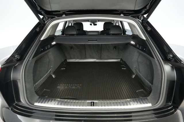 2024 Audi Q8 e-tron — photo 6 of 24