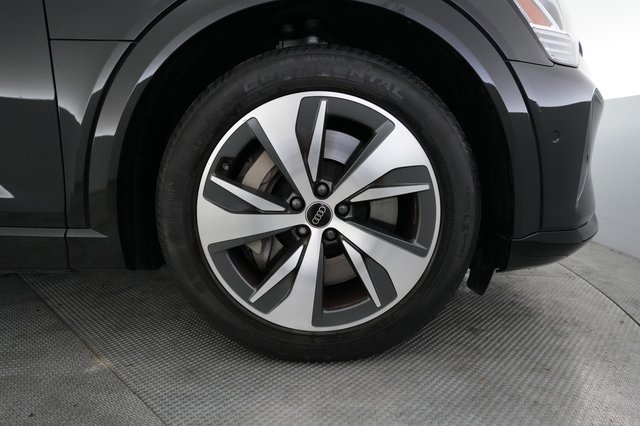2024 Audi Q8 e-tron — photo 16 of 24