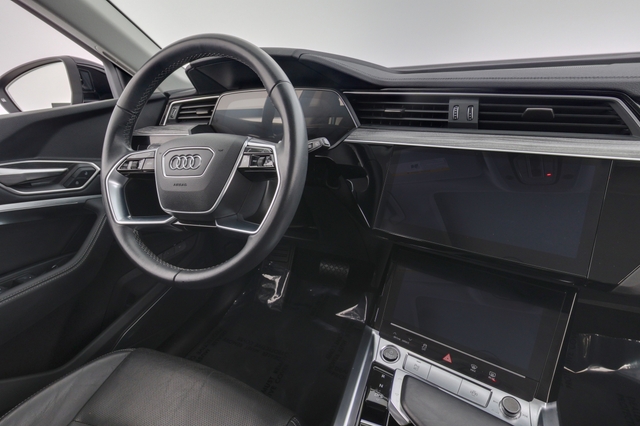 2024 Audi Q8 e-tron