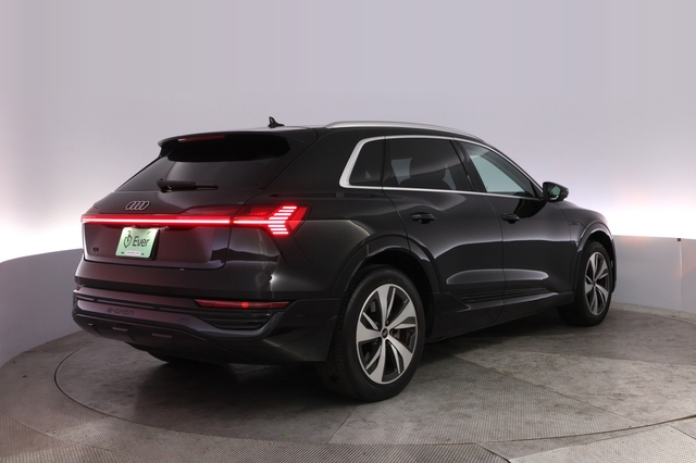 2024 Audi Q8 e-tron