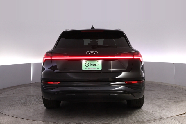 2024 Audi Q8 e-tron