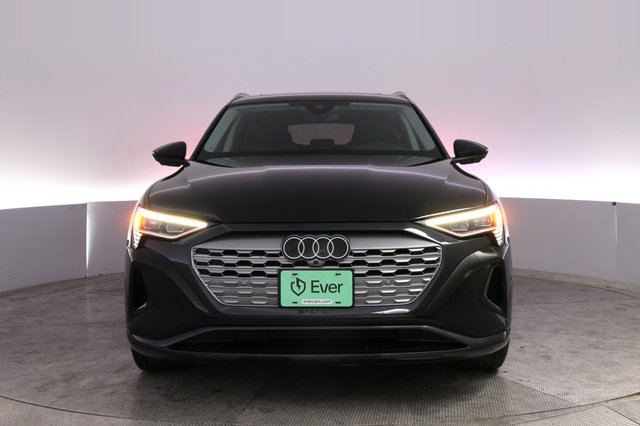 2024 Audi Q8 e-tron — photo 9 of 24
