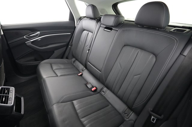 2024 Audi Q8 e-tron — photo 19 of 24