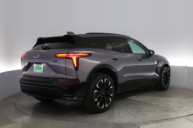 2024 Chevrolet Blazer EV — photo 2 of 23