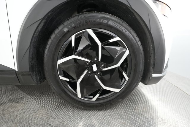 2024 Hyundai IONIQ 5 — photo 13 of 25