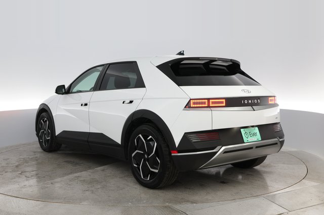2024 Hyundai IONIQ 5 — photo 9 of 25