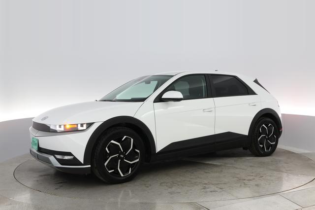 2024 Hyundai IONIQ 5 — photo 10 of 25