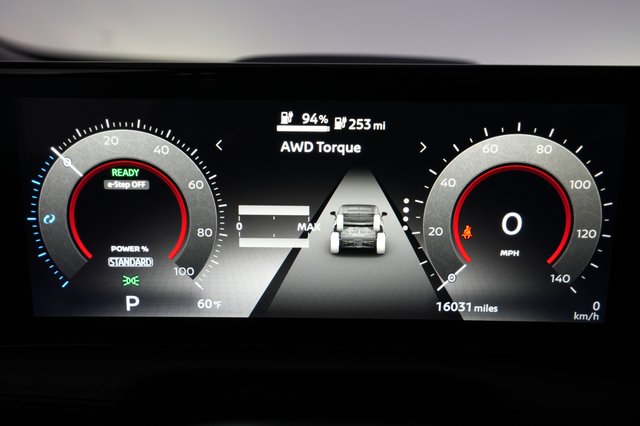 2024 Nissan Ariya — photo 5 of 24