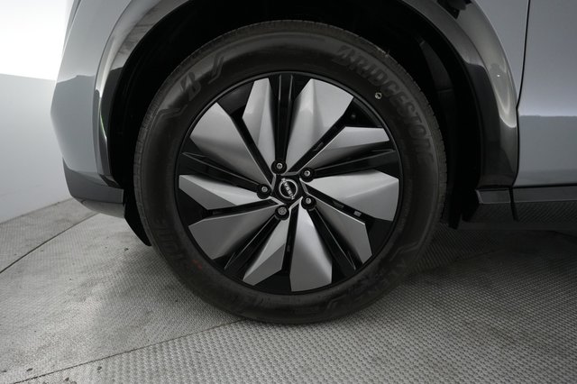 2024 Nissan Ariya — photo 15 of 24