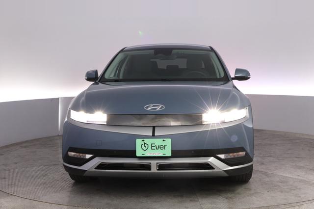 2024 Hyundai IONIQ 5 — photo 9 of 23