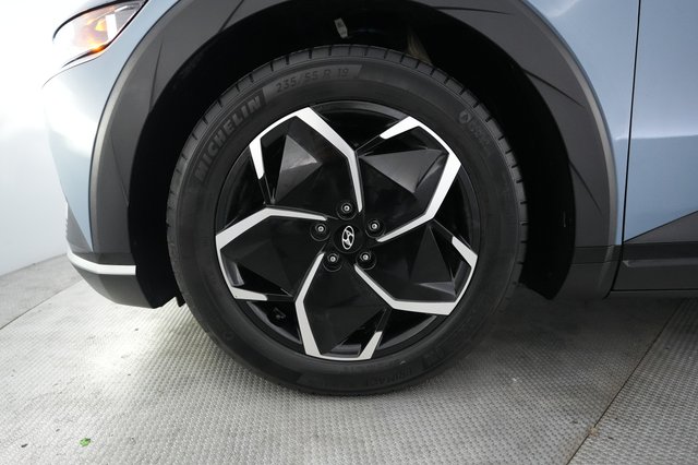 2024 Hyundai IONIQ 5 — photo 15 of 23
