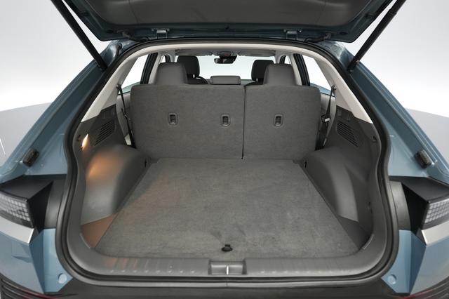 2024 Hyundai IONIQ 5 — photo 6 of 23
