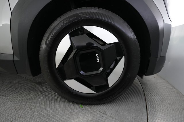 2024 Kia EV9 — photo 16 of 26